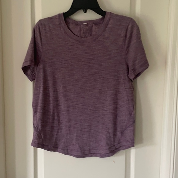lululemon athletica Tops - Lululemon shortsleeve tee